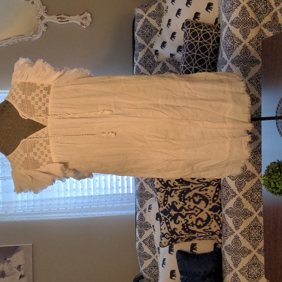 Aerie Dress - Picture 1 of 4